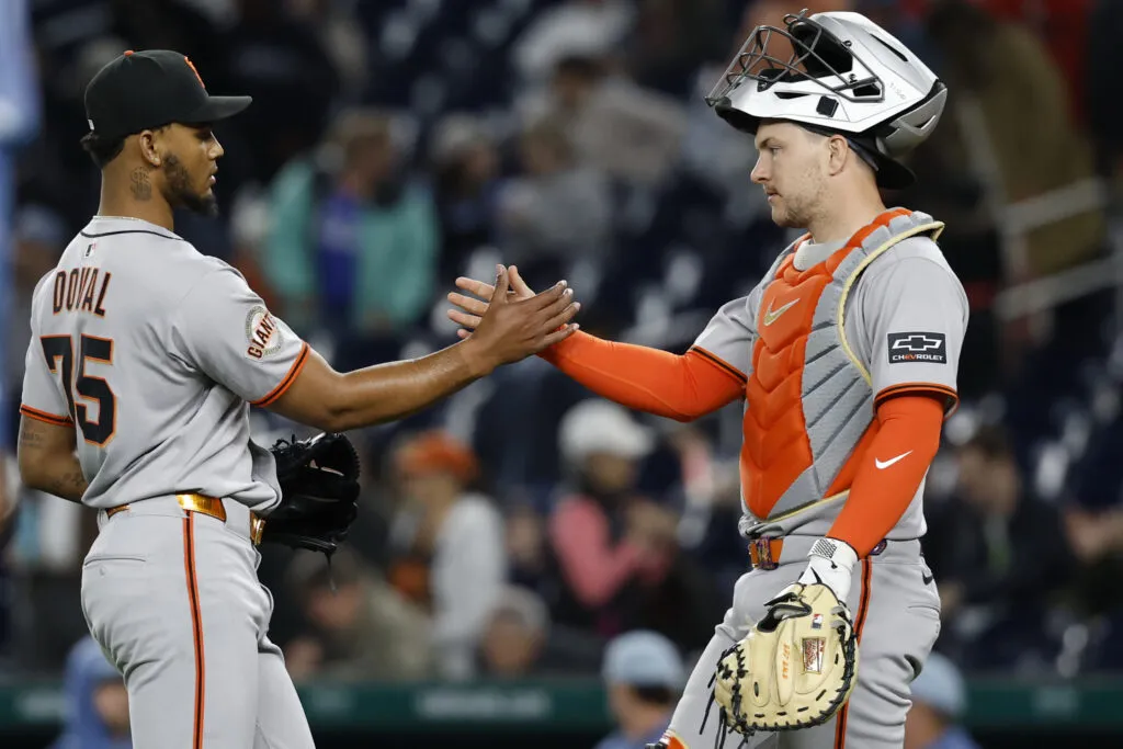 Giants Kembalikan Camilo Doval ke Peran Closer
