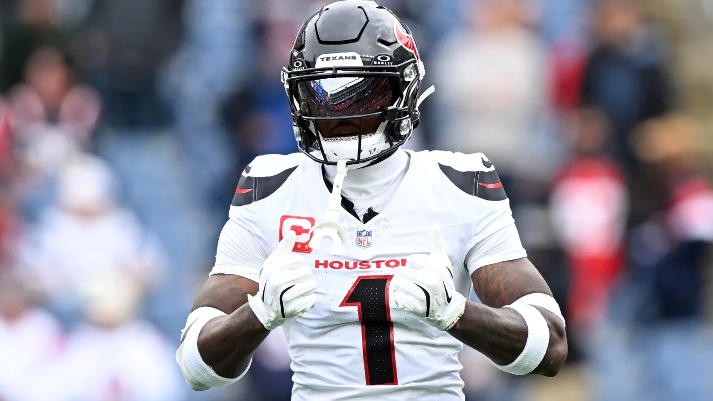 Laporan: Patriots Tidak Berencana Melepas Stefon Diggs