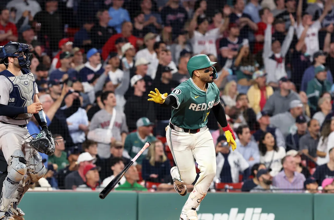 Pemain Debutan Red Sox Boston 'Wahyu' Lakukan Lemparan 'Besar' Sebelum Walkoff