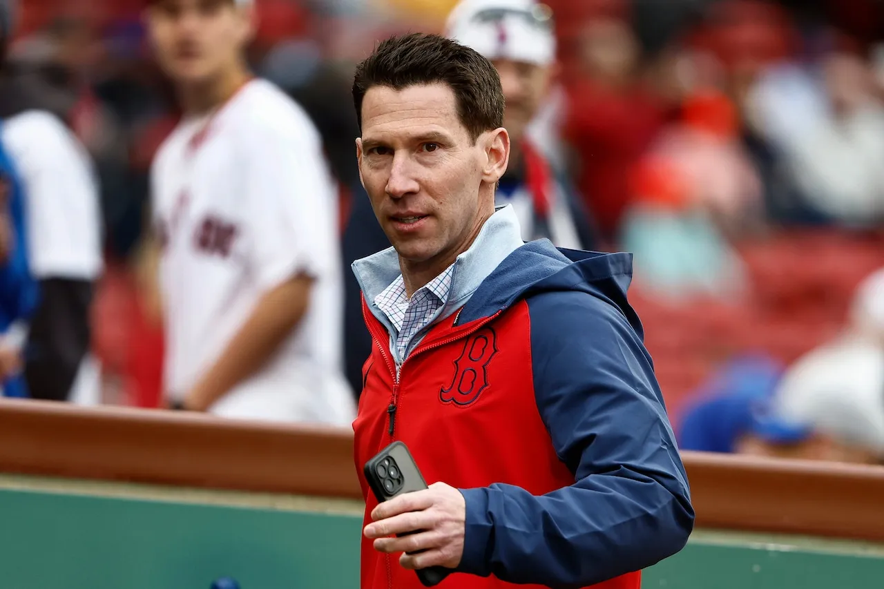 Setelah pertukaran Rafael Devers, inilah lima pertanyaan besar tentang daftar pemain yang dihadapi Red Sox, Craig Breslow
